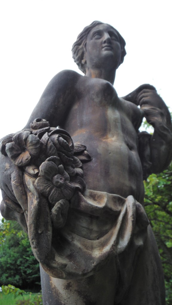 Flora+Statue_Wallington